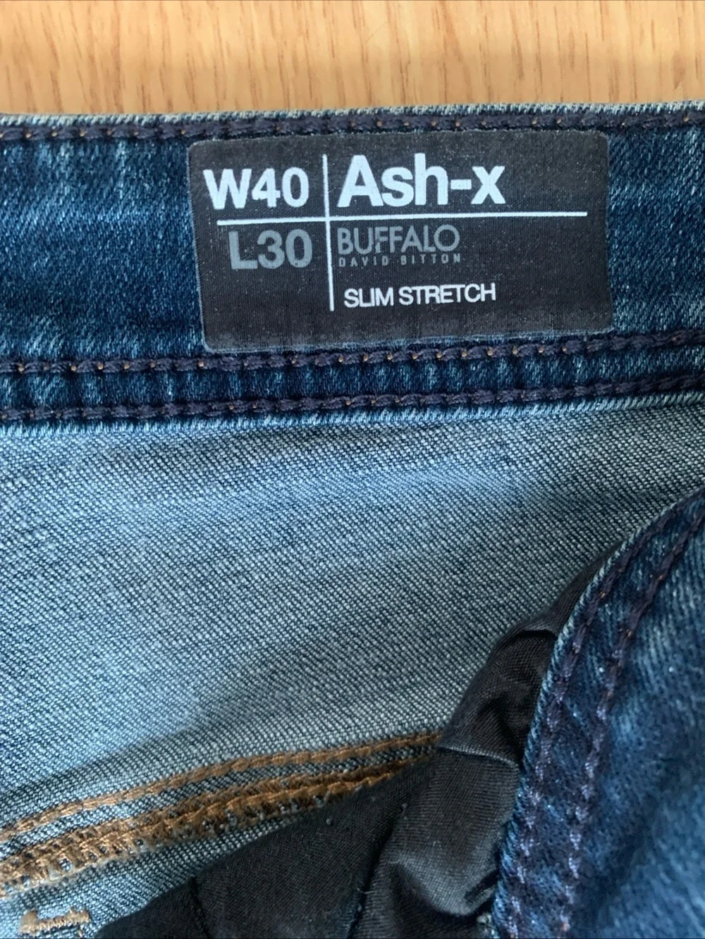Buffalo David Bitton men’s Blue Jeans distressed Denim pants Medium Wash 40x30